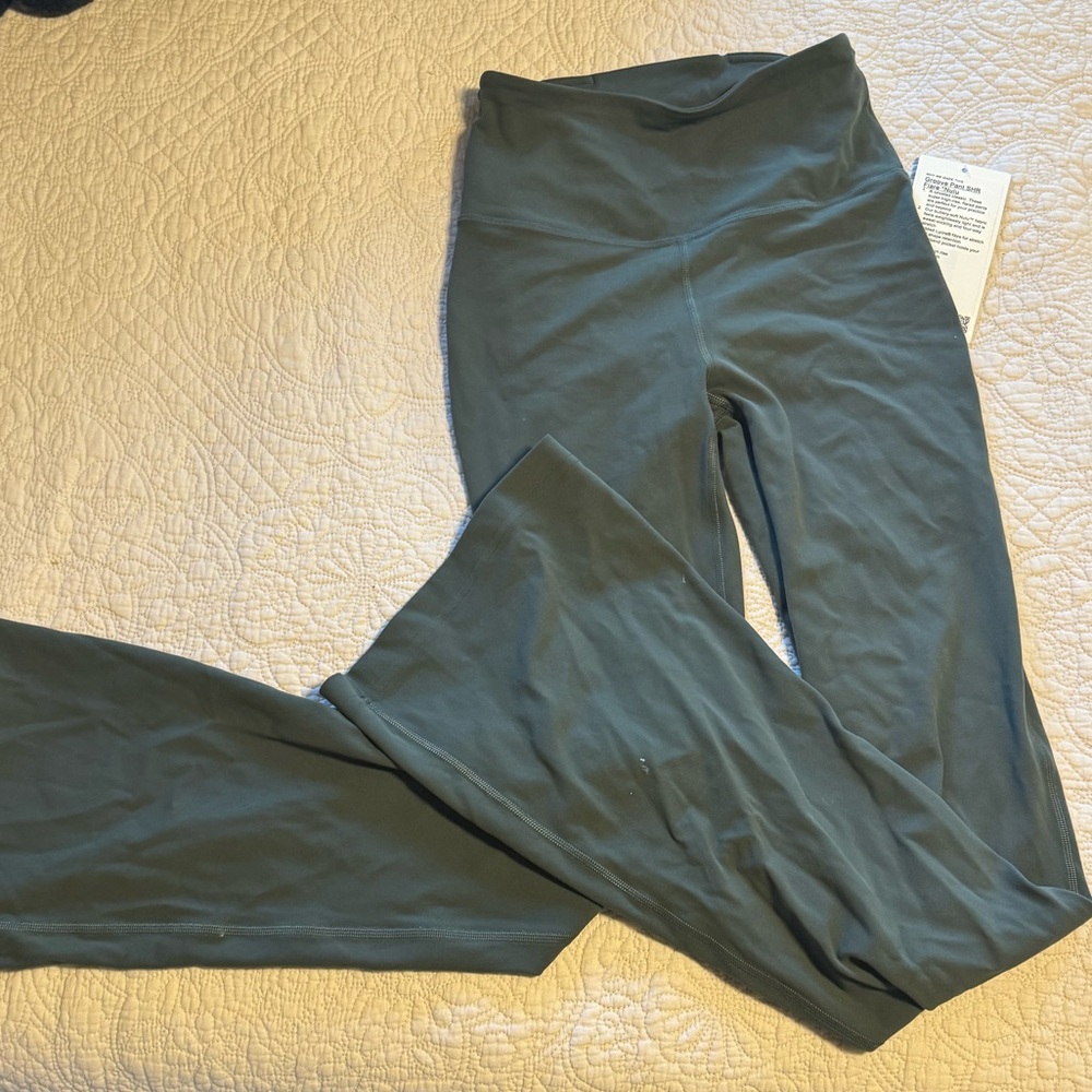 LULULEMON - Groove Flare